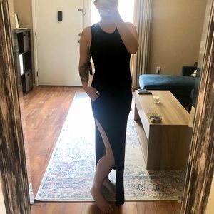 Black bodycon maxi dress
